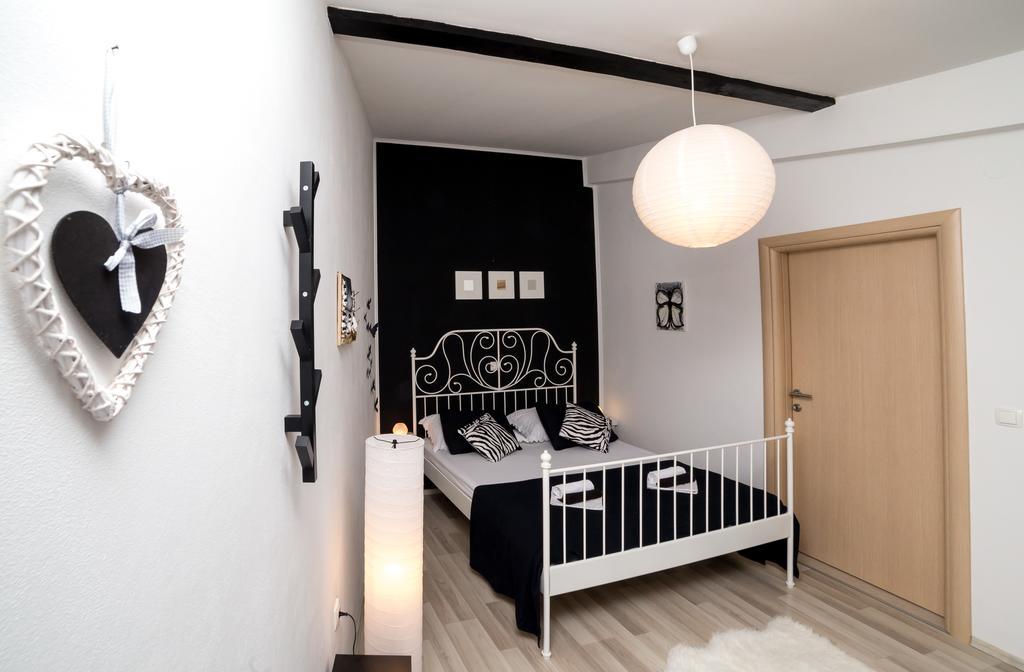 Apartments Zara Petrcane Εξωτερικό φωτογραφία