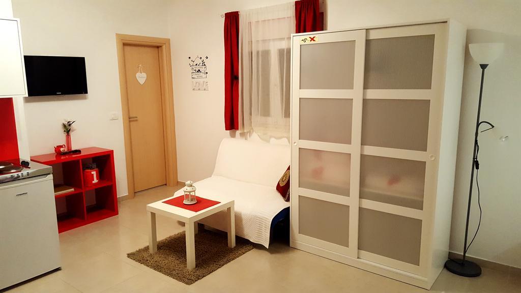 Apartments Zara Petrcane Εξωτερικό φωτογραφία